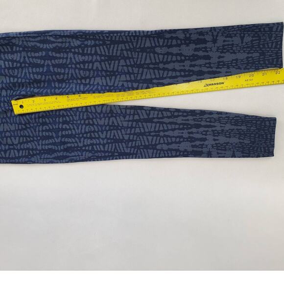 SPANX Look At Me Now Seamless Leggings Indigo Blue Athleisure Shaper Size SP - Picture 10 of 10